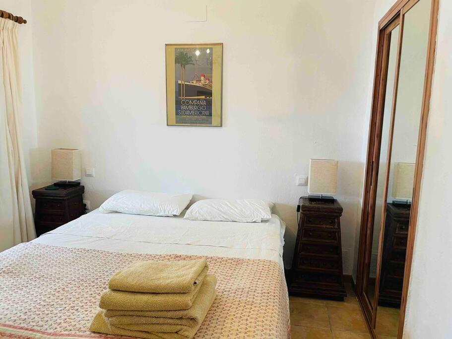 Charming 4 Bedroom Village Home With Patio Mijas Eksteriør billede