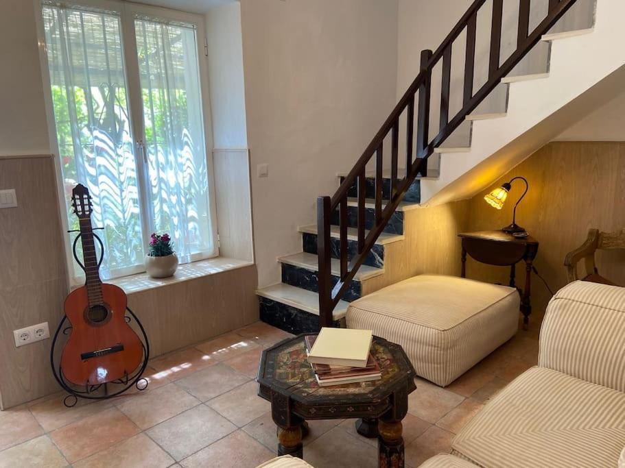 Charming 4 Bedroom Village Home With Patio Mijas Eksteriør billede