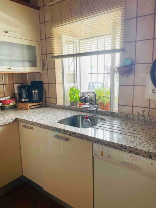 Charming 4 Bedroom Village Home With Patio Mijas Eksteriør billede